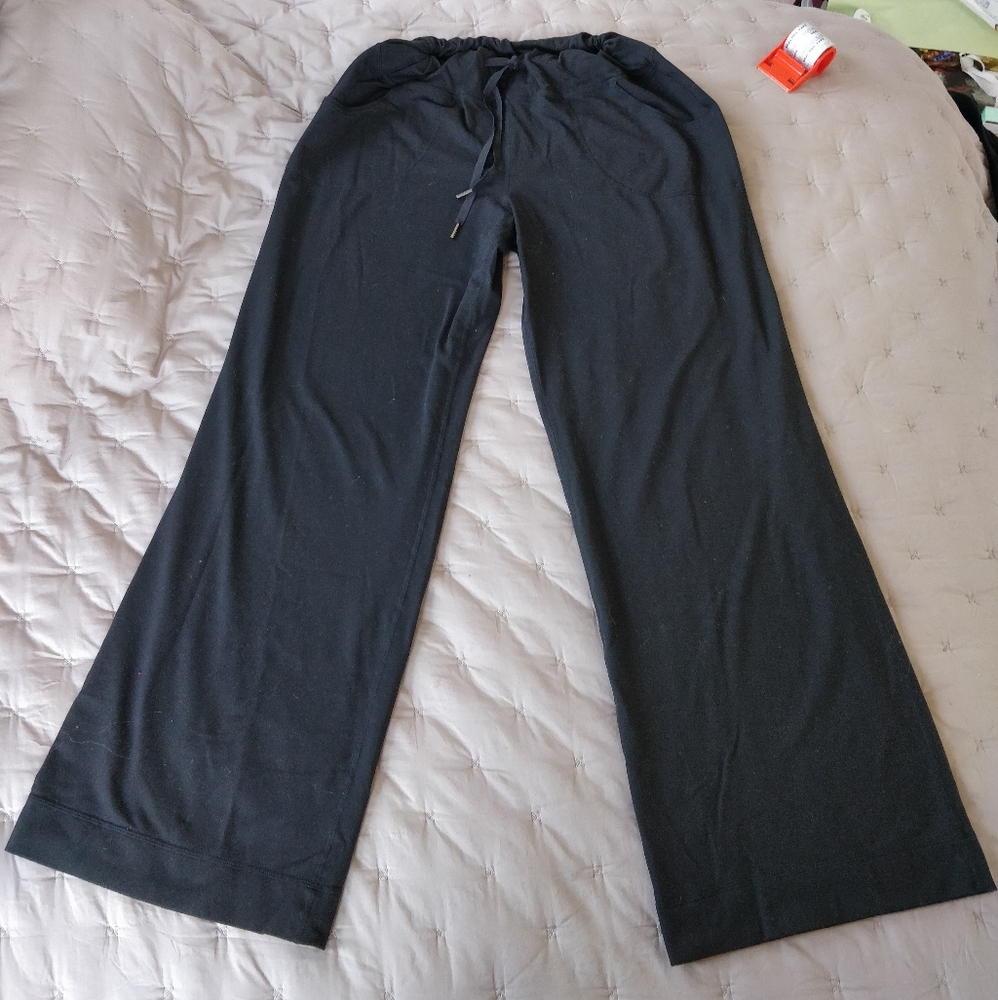 Lululemon jogger pants black
